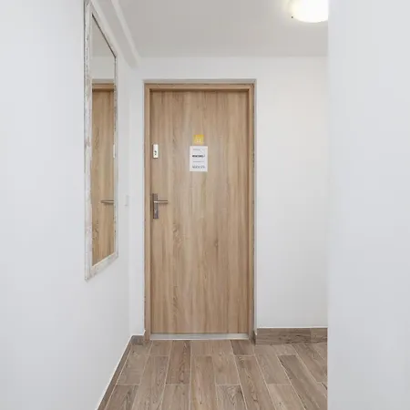 Classic & Elegant Moniuszki In By Renters *