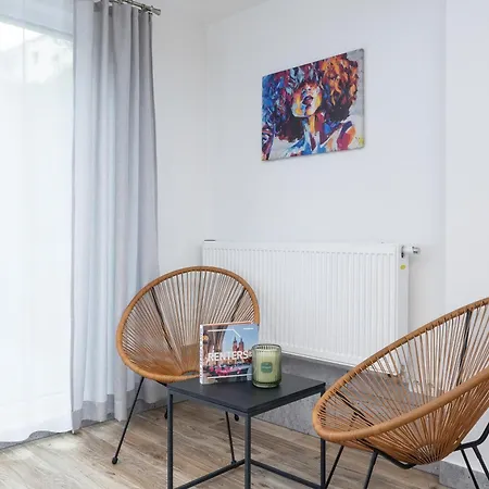 Classic & Elegant Moniuszki In By Renters Apartment