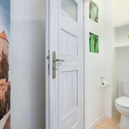 Bright Near Old Town And Wawel By Renters Apartment