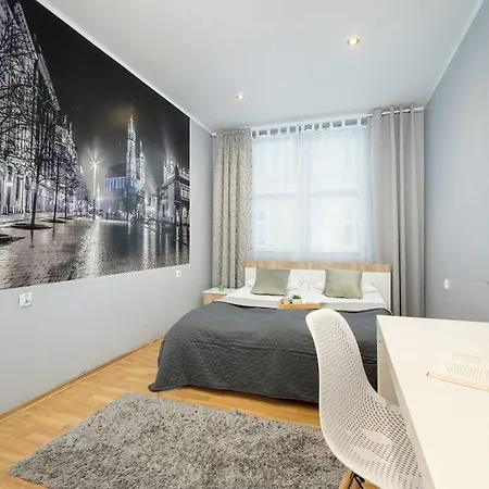 Bright Near Old Town And Wawel By Renters Krakow