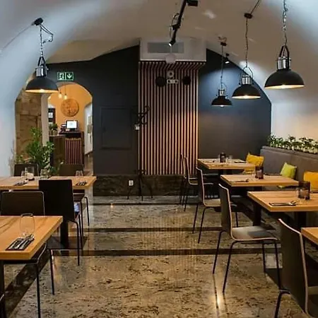 Discover Loft Near Main Station Netflix Krakow