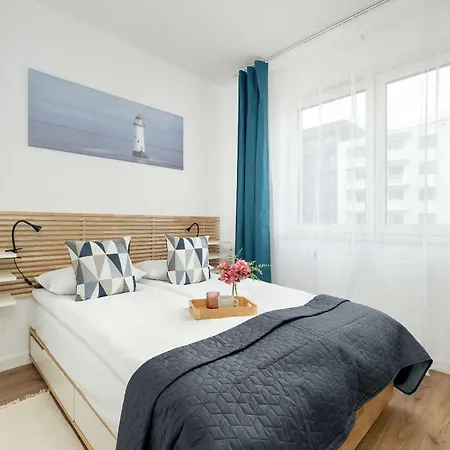 Stylish Near The Bonarka Shopping Center In Cracow By Renters Apartamento Cracovia