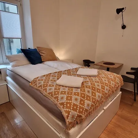 Noce I Dnie Apartment *