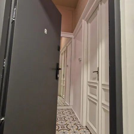 Noce I Dnie Apartment