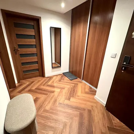 Apartment Bajeczny 87 - 5 Min To Tauron Arena Cracow - Beside The Vistula River *