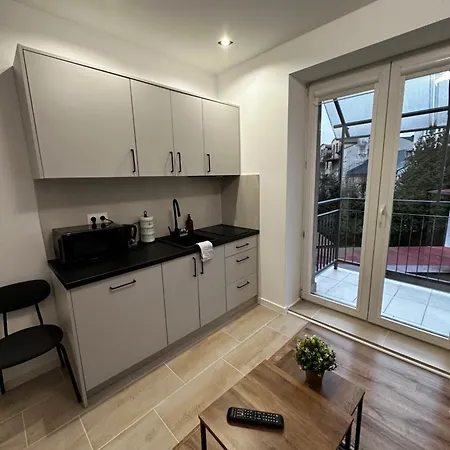 Skwerowa Nest Apartman