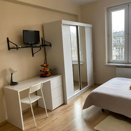 Apartment Happy Day
