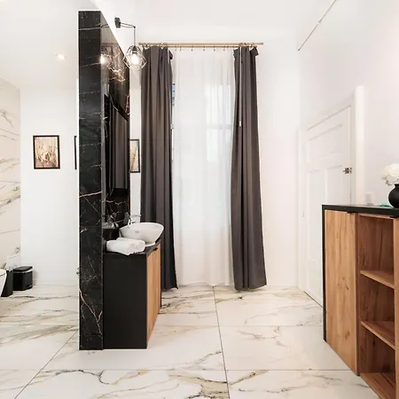 Apartament Of The Kings-poselska 24 *
