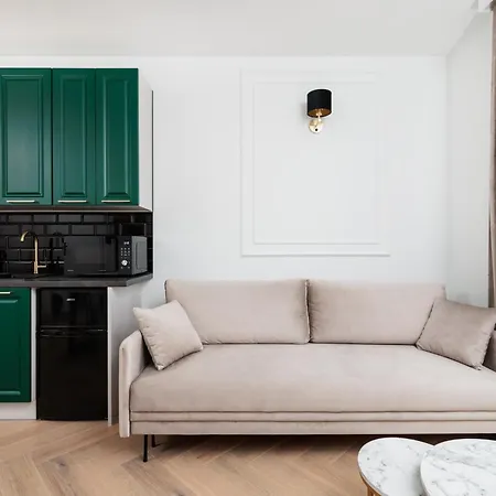 Apartment Of The Kings - Riverside K22 M44 *