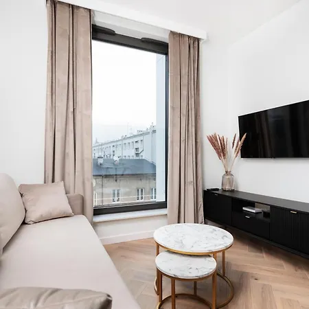 Of The Kings - Riverside K22 M44 Apartment