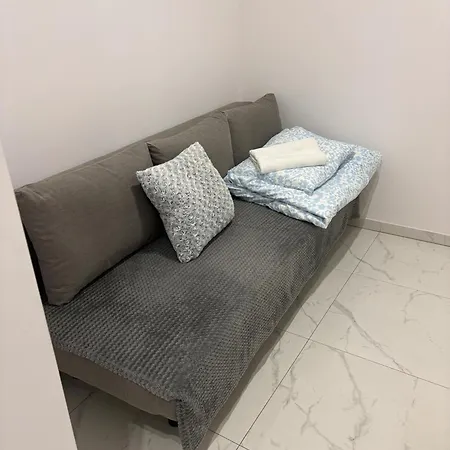 Apartment 22 - Ghetto Heroes Square *