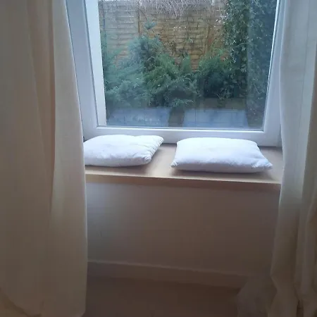 Centrum Krakowa, Z Ogrodem I Parkingiem Apartament