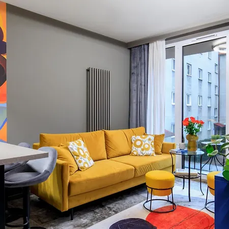 Apartment Yama Prochowa 6 *