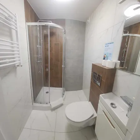 Apartment 21 - Ghetto Heroes Square *