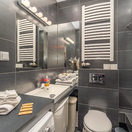 - Location, Ac - By Rentujemy Apartment Krakow