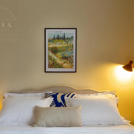 Le Jardin - Classy, Elegant In The Center Apartment *