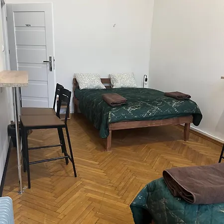 Tom * Krakow