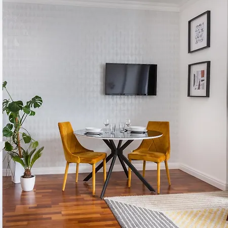 Apartment Fragola Wawel View Zwierzyniecka *