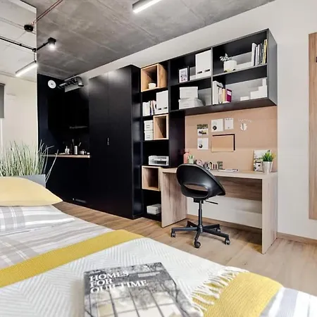 Shed Living Aparthotel *