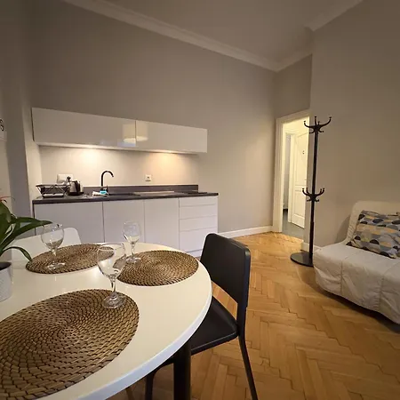Place Warszawska Apartment *