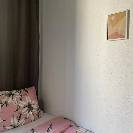 Cozy Old Town Homestay *
