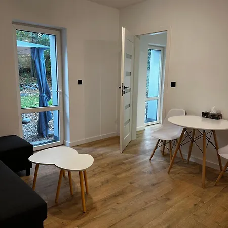 Apartment Nowoczesny Z Ogrodem *