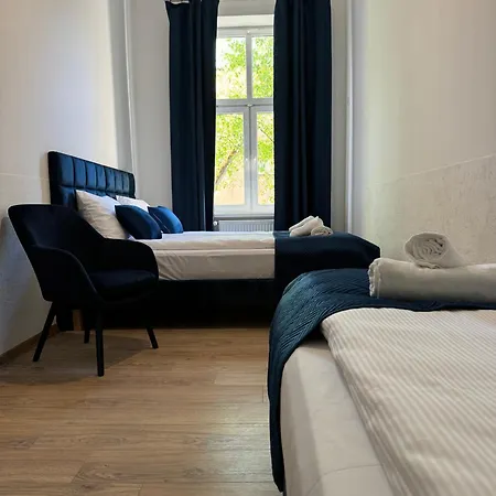 Iris Aparthotel