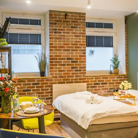 Apartment Grzegorzki - Station Nearby - By Rentujemy Krakow