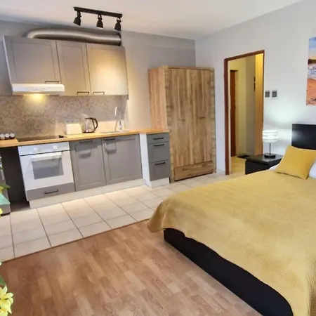 Cozy Modern Sunrise 35m2 Balcony 3 Persons Apartament *