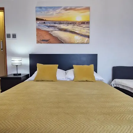 Cozy Modern Sunrise 35m2 Balcony 3 Persons * Kraków