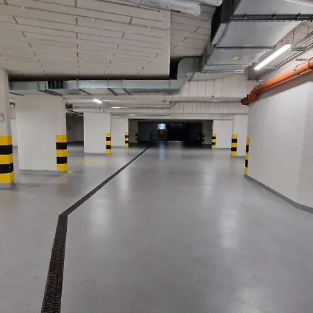 Inpoint Tauron Arena With Free Parking - Lema St 17 *