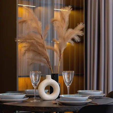 Apartment Exclusive With Parking By Renters Prestige *