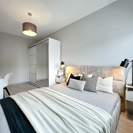 Krakowski Zakatek- Premium Z Garazem Apartment