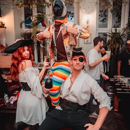 אכסניה The Little Havana Party *