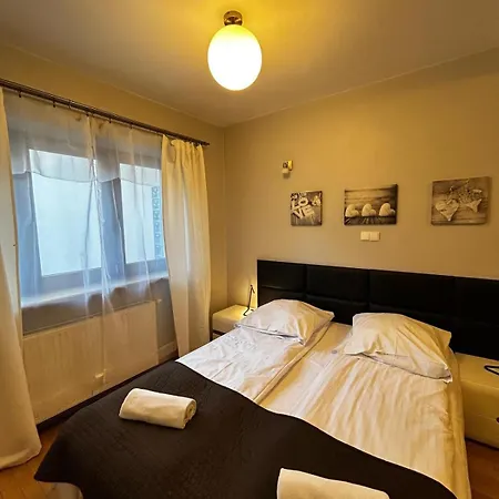 Golden With Lift - Old Town Appartement Cracovie