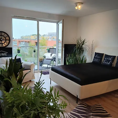 Apartment Centre