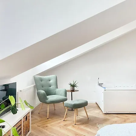 Apartment Premium Jacuzzi With Air Conditioning, Main Square Cracow *