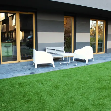 Nenufar Cracow Garden Parter Free Darmowy Parking Ogrod Netflix Klimatyzacja Apartament *