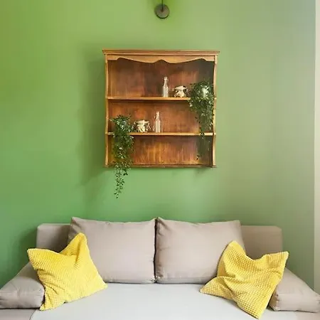 Large 89m2 Apartment, 3 Bedrooms And 2 Bathrooms Apartment