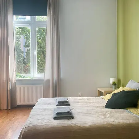 Large 89m2 Apartment, 3 Bedrooms And 2 Bathrooms Apartment *