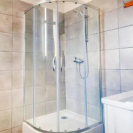 Apartment Large 89m2 Apartment, 3 Bedrooms And 2 Bathrooms