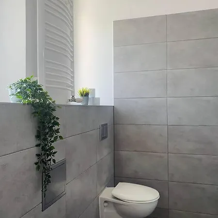 Large 89m2 Apartment, 3 Bedrooms And 2 Bathrooms Apartment