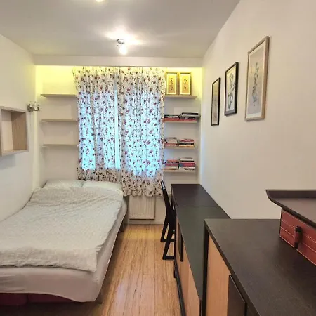 Z Ogrodem Apartment *