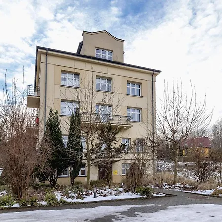 Jasny Z Parkingiem Obok Blon Krakowskich By Renters Apartment *