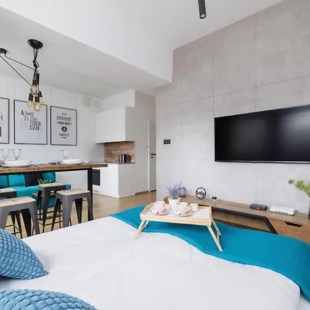 Turquoise With Balcony & Air Conditioning By Renters Apartment