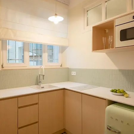 Riverside Harmony Apartment