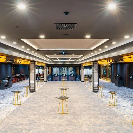 Otel Mercure Fabryczna 4*