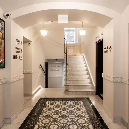 Hotel M29