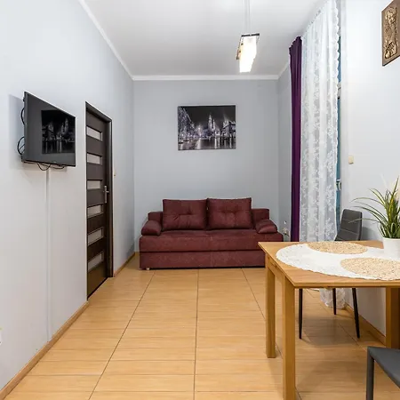 Wawel Castle Neighborhood Apartment *