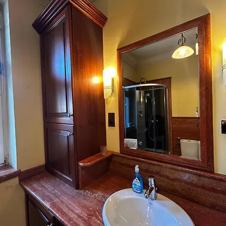 Royal Apartment